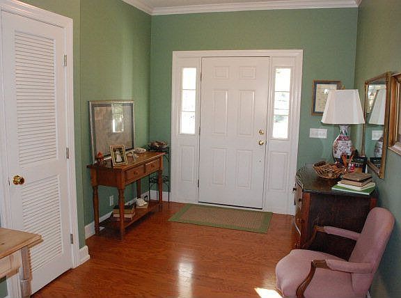 4th image of 102 Cart Dr