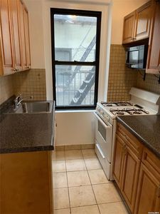 21-16 35th Street #3H, Astoria, NY, 11105