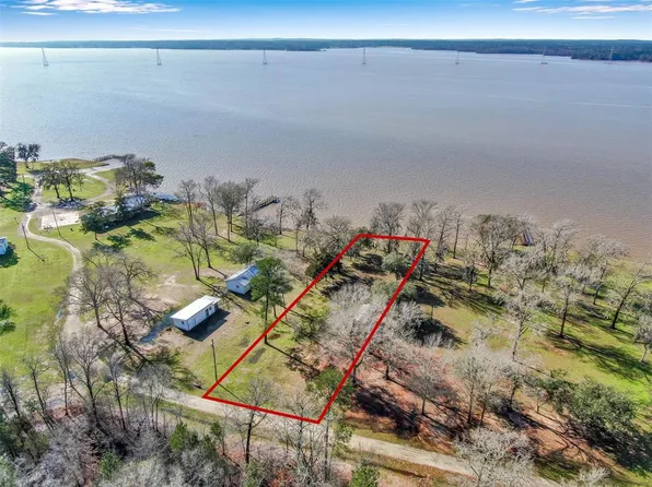 207 Creek Road, Trinity, TX 75862