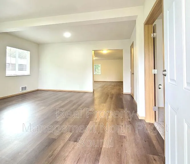 4131 104th St NE — Photo 2
