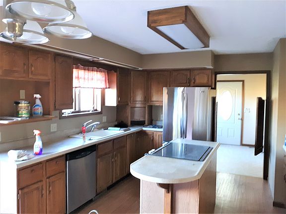 4th image of 1710 Shepherd Ave