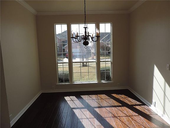 3rd image of 4617 Matthew Dr