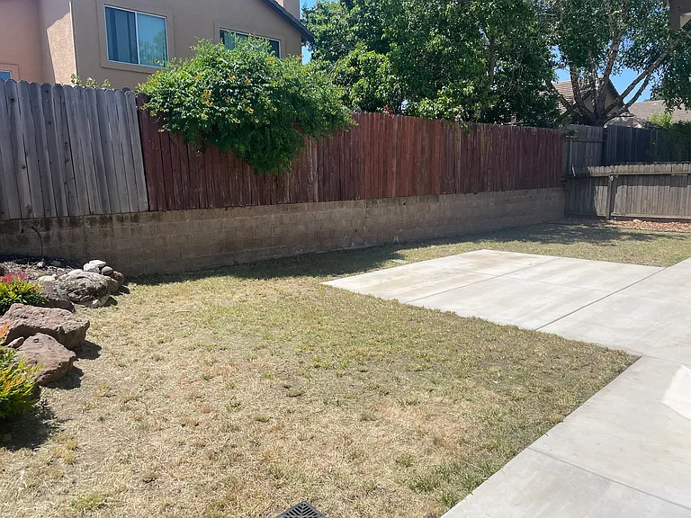 360 Hansen Cir — Photo 19