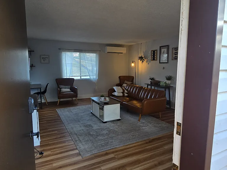 3224 S Clark St — Photo 1