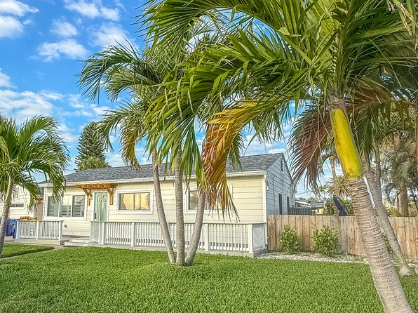 340 70th Ave, Saint Pete Beach, FL 33706