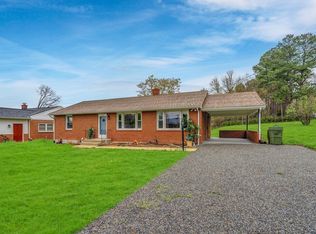 2206 Mill Ln, Salem, VA 24153