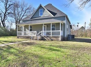 207 N Graham Ave, Wagoner, OK 74467