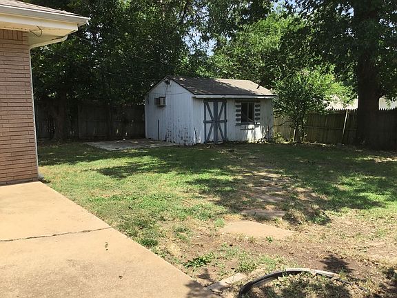 5th image of 2208 NW 47th St