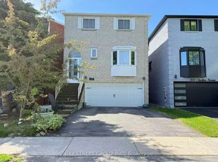 304 Charlton Ave, Vaughan, ON L4J 6H4