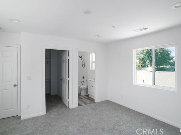4th image of 10061 Portola Ave #1-2