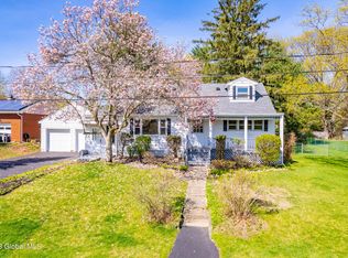 20 Arbor Dr, Troy, NY 12180