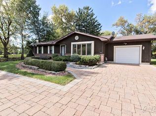 359 S Main St, Wauconda, IL 60084