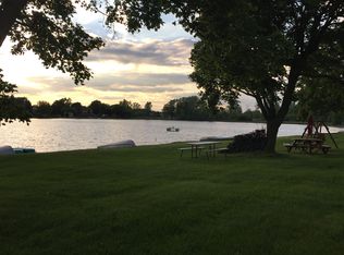 26955 Milford Rd APT 17, South Lyon, MI 48178