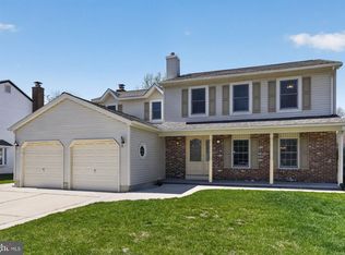 228 Meadow Dr, Mount Laurel, NJ