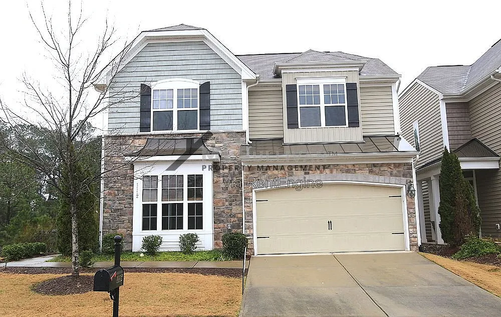 4 bed, 3.0 bath, 2300 sqft, $2,095 — Photo 1