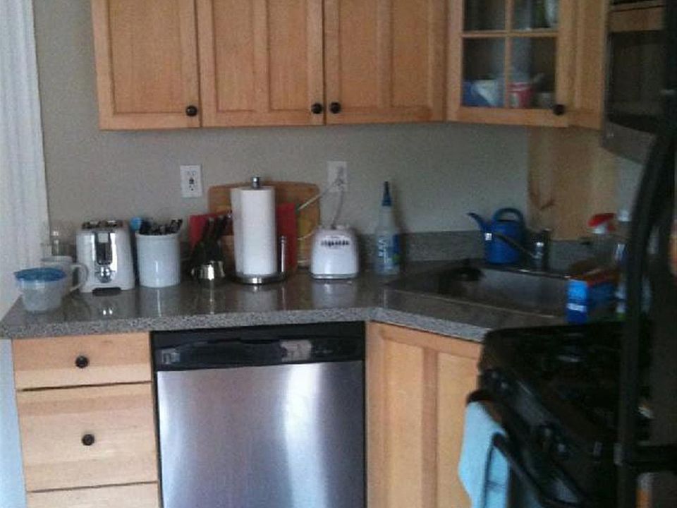 1st image of 9D Medford St #3
