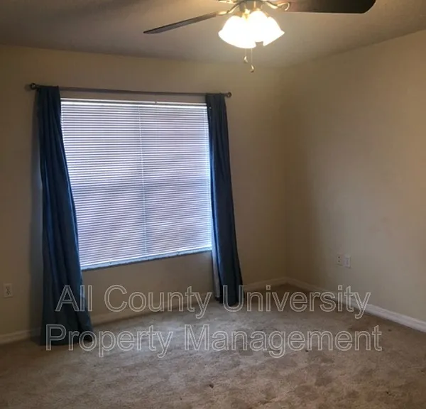 2348 SW 42nd Dr #152 — Photo 5