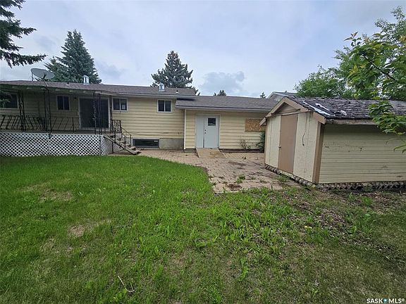 5th image of 1118 Bell STREET