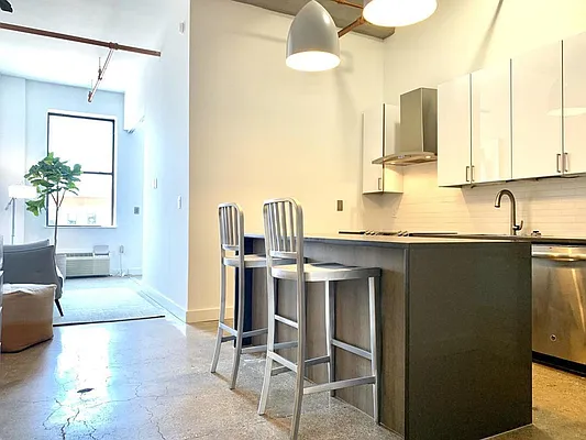 Rented by Bold Marketing | media 32