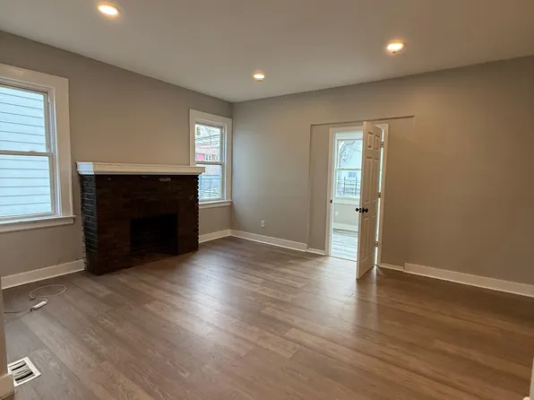 129 Grove Ter #1, Newark, NJ 07106