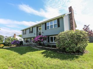 13 Hoodkroft Dr, Derry, NH 03038