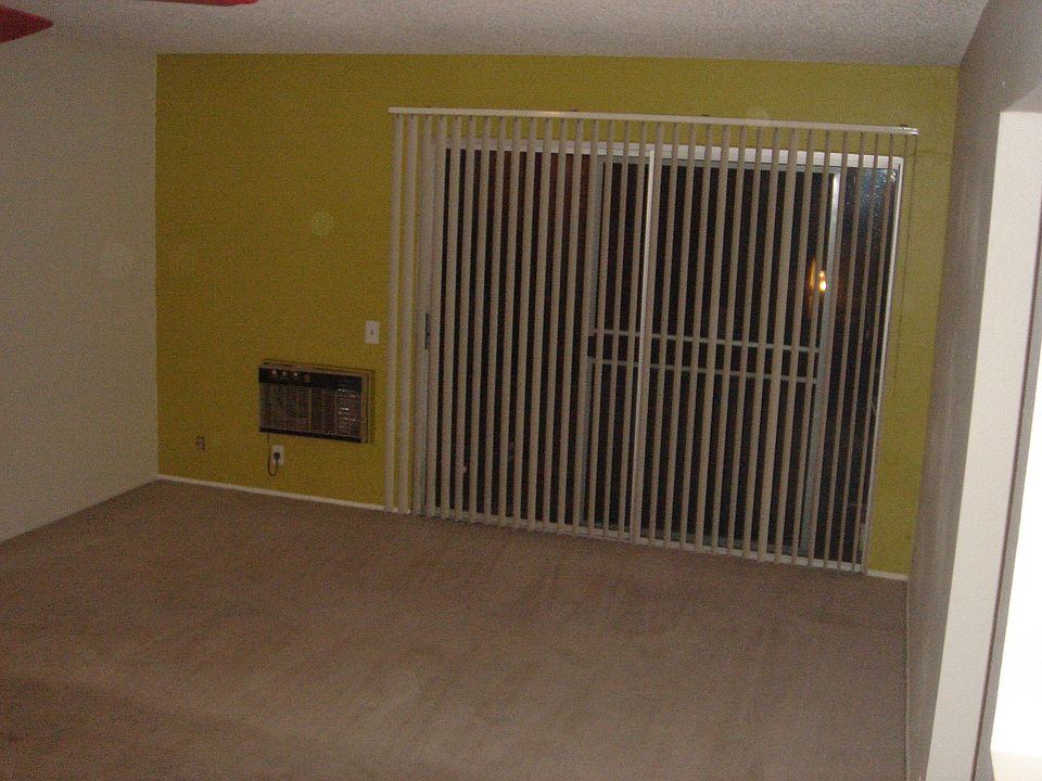 2nd image of 1337 Caminito Gabaldon Unit C