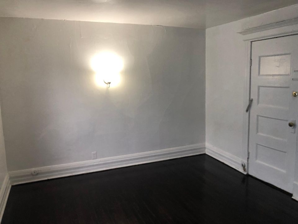 2nd image of 69 Meigs St #4