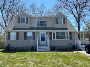 112 Indian Run Trl, Smithfield, RI 02917