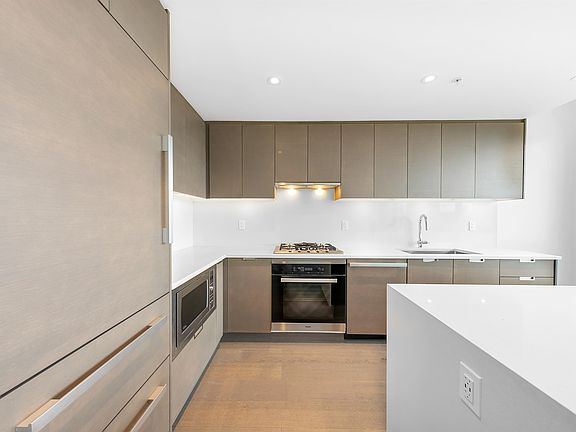 5th image of 6328 Cambie St #803
