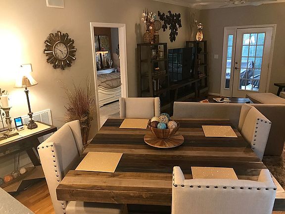 Dining Room/Living Room