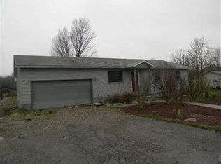 3812 S Leavitt Rd SW, Warren, OH 44481