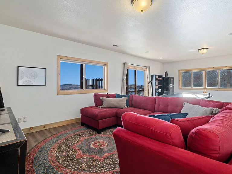 4909 Overhill Dr — Photo 16