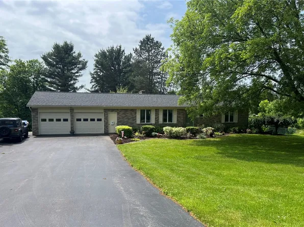 969 Erie Street Rd, Macedon, NY 14502