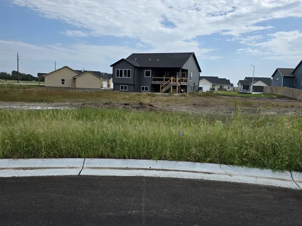 1625 E Northridge St, Valley Center, KS 67147