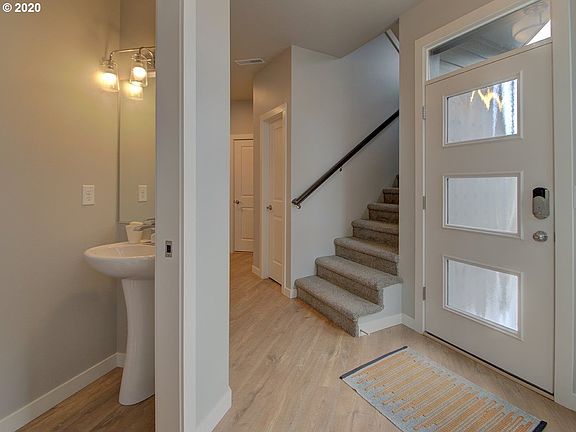 4th image of 15402 NE 107th St