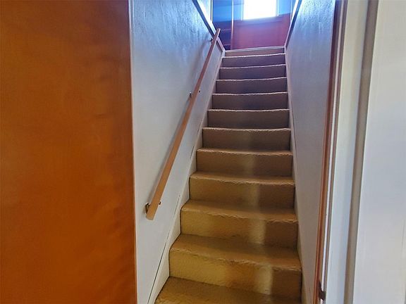 4th image of 429 June St
