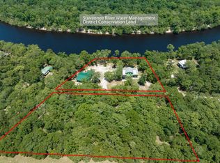 996 SE Riverside West Dr, Branford, FL 32008