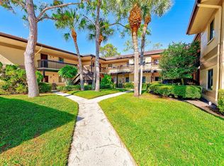 2685 Sabal Springs Cir APT 202, Clearwater, FL 33761