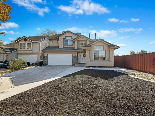 300 Falcon Ct, Tracy, CA 95376