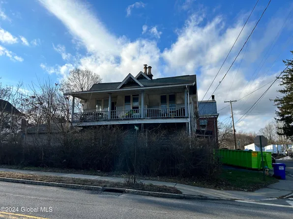 129 Maple Avenue, Catskill, NY 12414