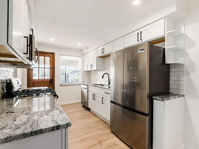42 N Westgate Ave #D — Photo 9