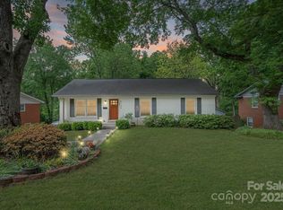 6126 Netherwood Dr, Charlotte, NC 28210