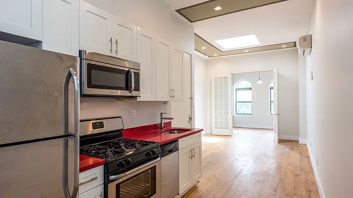 Rented by Nooklyn NYC LLC | media 28