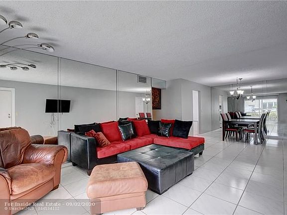 4th image of 6395 Bay Club Dr APT 1