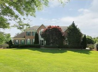 8 Cedar Tree Ln, Chester, NJ 07930