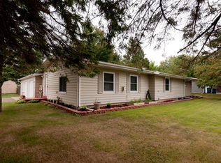 117 E Poplar Ave, Cameron, WI 54822
