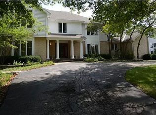 1511 Guthrie Dr, Inverness, IL 60010