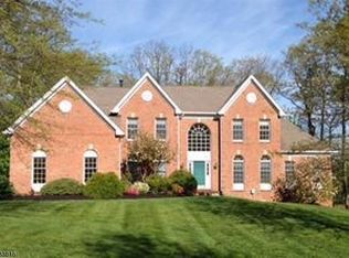 59 Kim Ln, Long Valley, NJ 07853