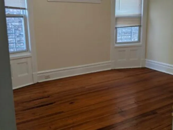 239 Bayview Avenue image 7 of 20