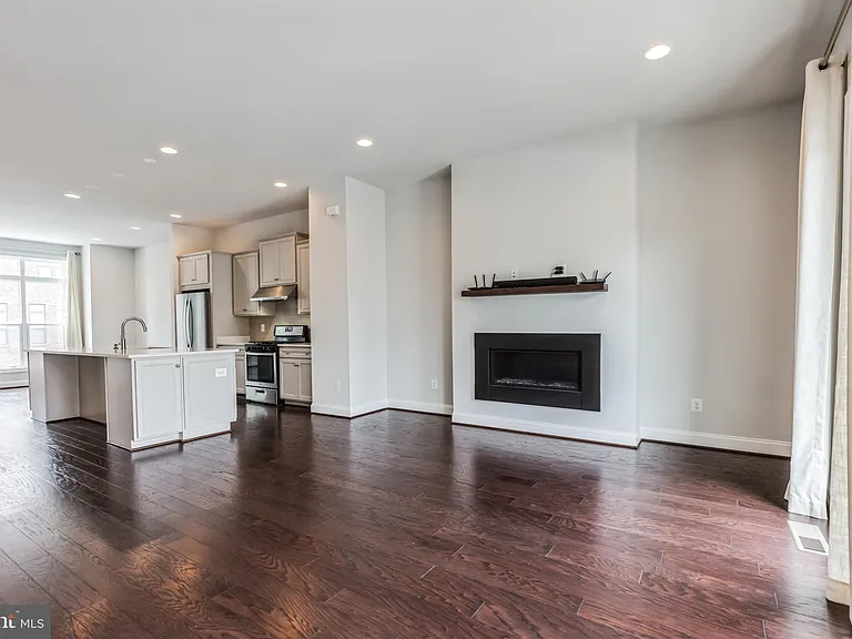 4484 Lateleaf Trl — Photo 10
